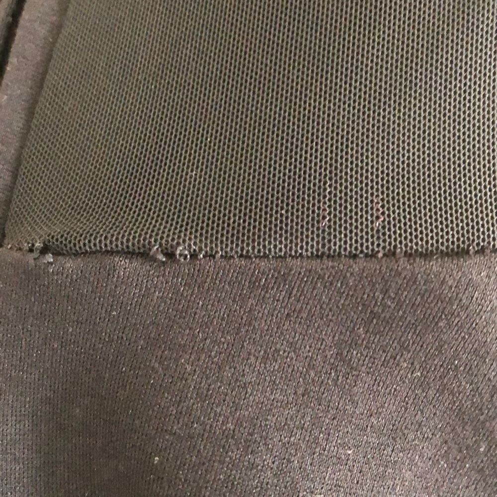 Guess off the shoulder little black dress - Picture 5 of 6